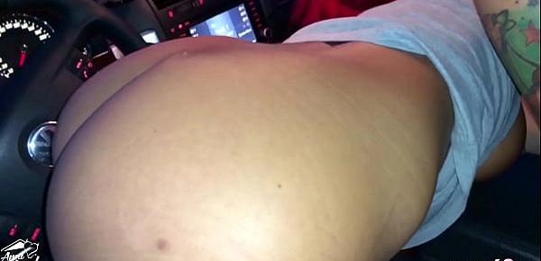 Kondom runter und auf Arschloch gewichst bei deutscher Teen Hure Anni